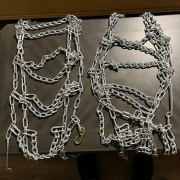 Tire chains - Picture 3 of 3